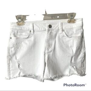 Two by Vince Camuto Distressed White Denim Stretch Shorts 4